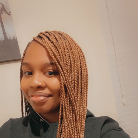 Meet your Posher, Lauren - Picture 1 of 1